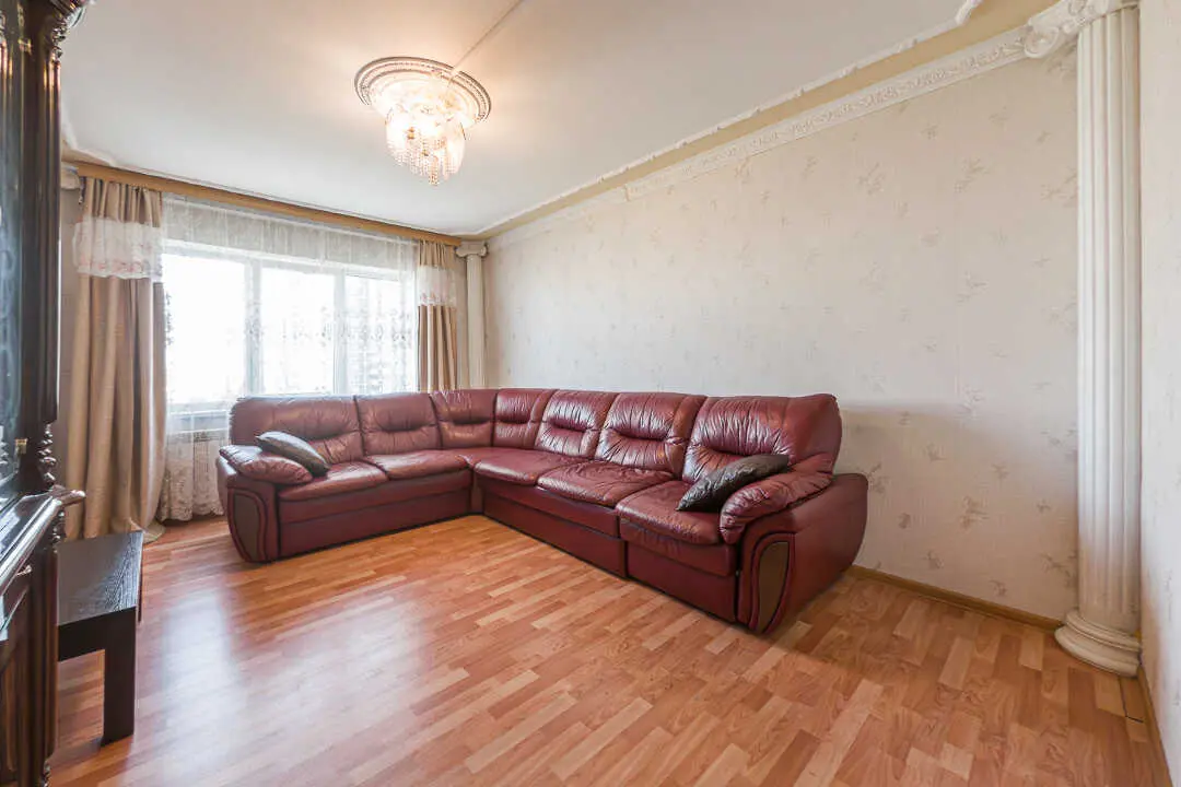 Екатеринбург: Техническая 26 2+1+1+2