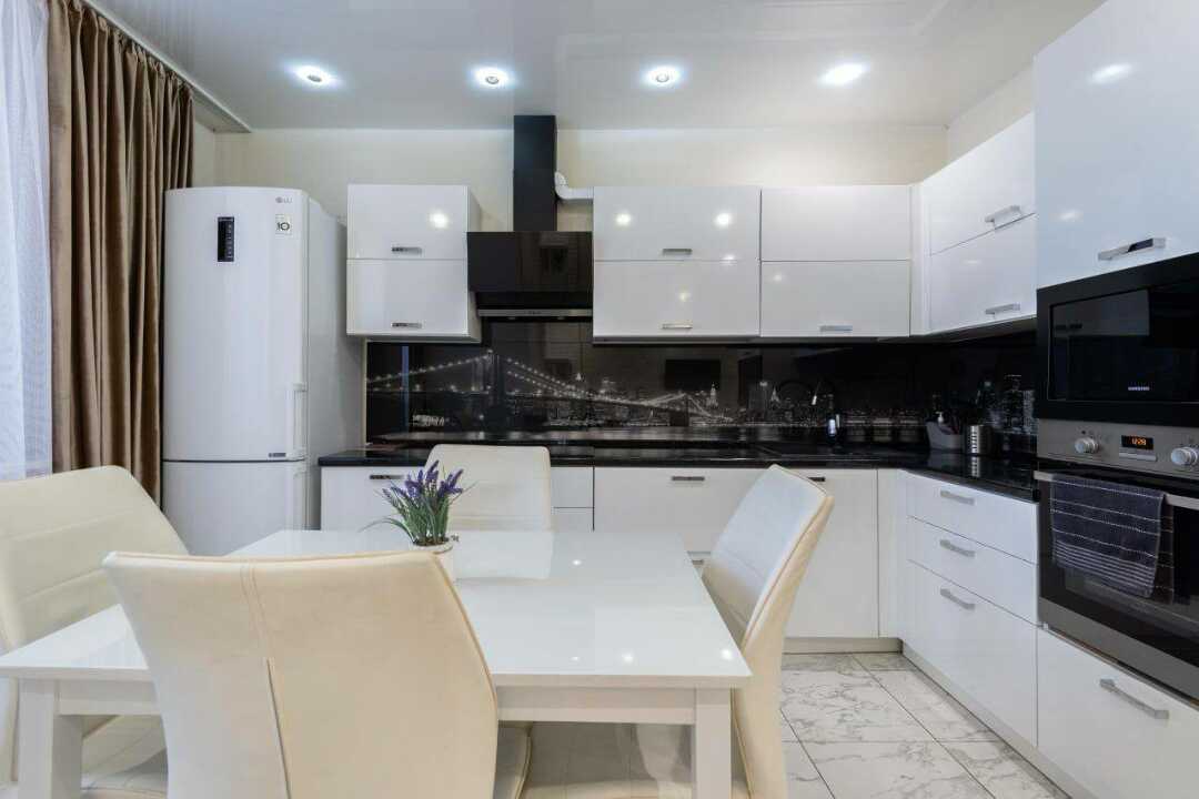 Казань: 1-к. квартира, 50 м², 2 кровати