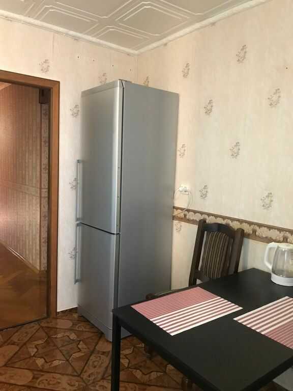 Сергиев Посад: Двухкомнатная квартира не далеко от Ледового дворца.