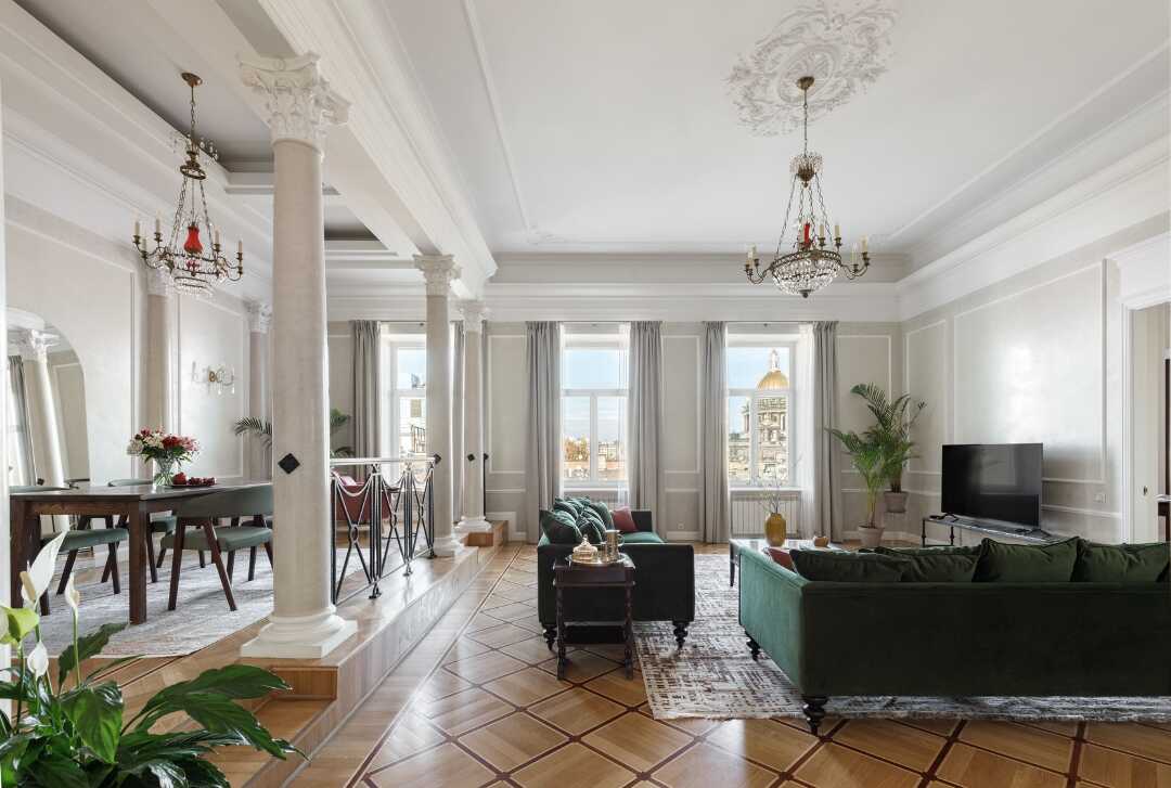Тула: Minin Apartments c видом на Исаакиевский Собор 210м²