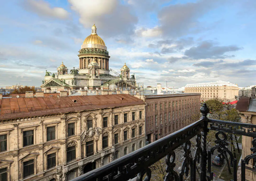 Тула: Minin Apartments c видом на Исаакиевский Собор 210м²