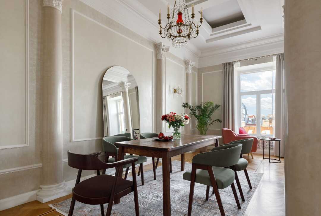Тула: Minin Apartments c видом на Исаакиевский Собор 210м²