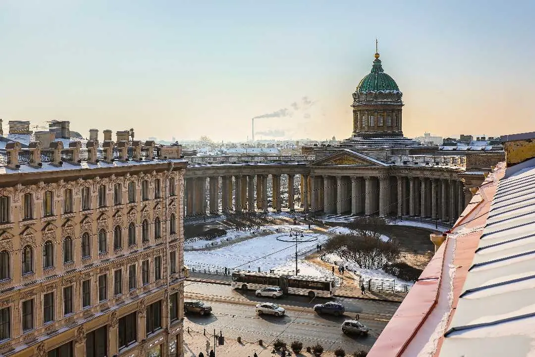 Санкт-Петербург: Minin Apartments c Террасой и видом на Казанский собор 180м²