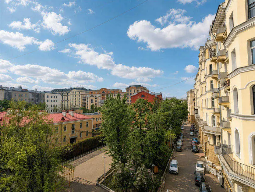 Москва: Апартаменты КвартираСвободна - на Маяковской