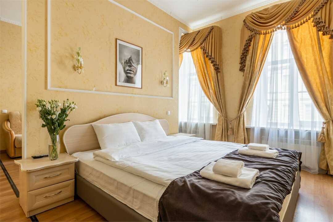 Номера на Жуковского — фото 1
