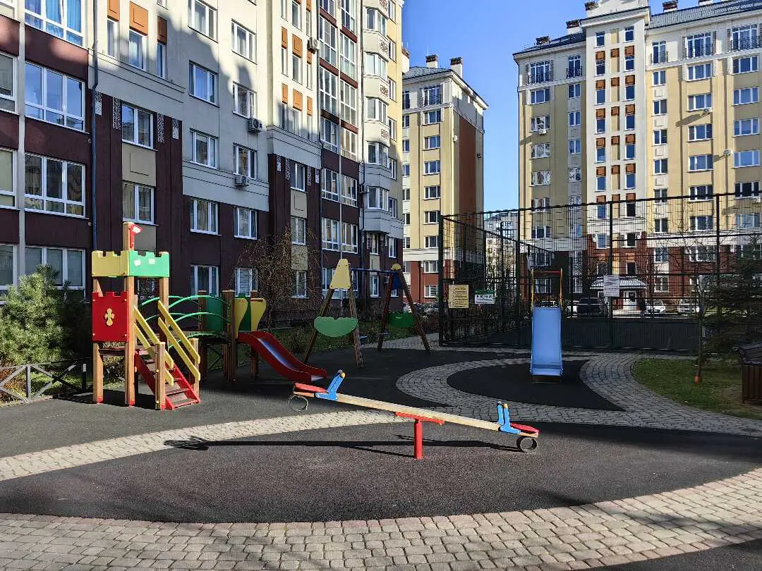 Зеленоградск: Стоп.Снято! Апартаменты с балконом и лоджией в Зеленоградске