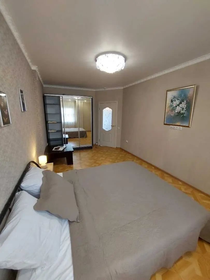 Самара: Домашняя просторная "Москва" Luxsury apartaments "YarApart"