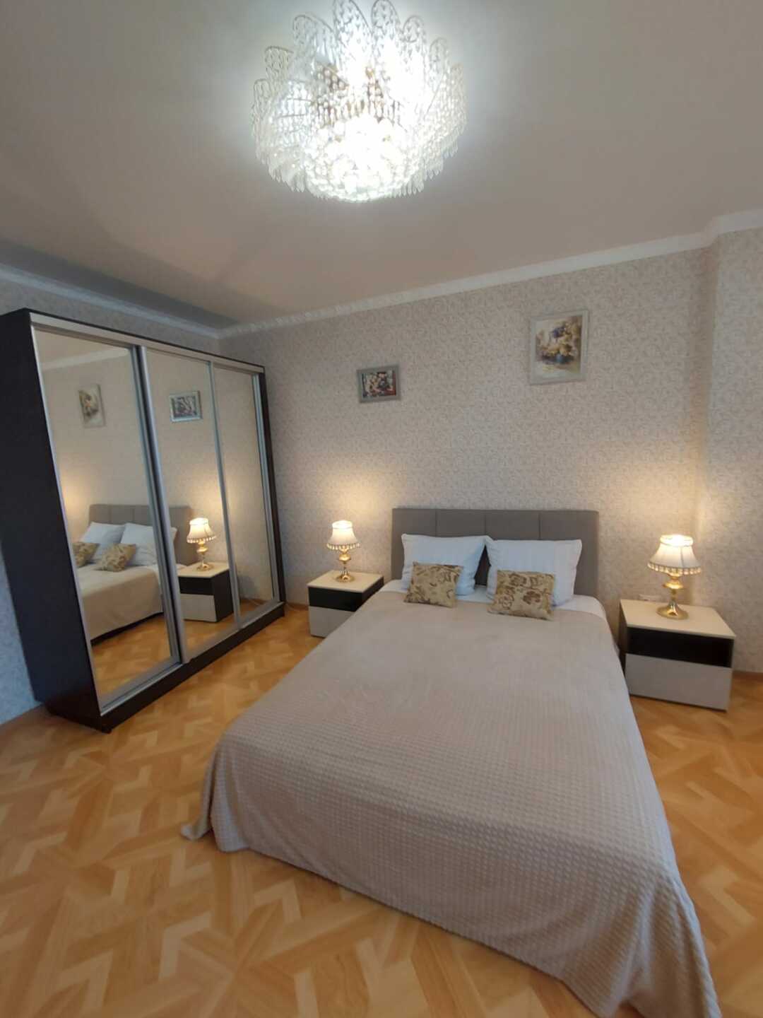 Самара: Домашняя просторная "Москва" Luxsury apartaments "YarApart"