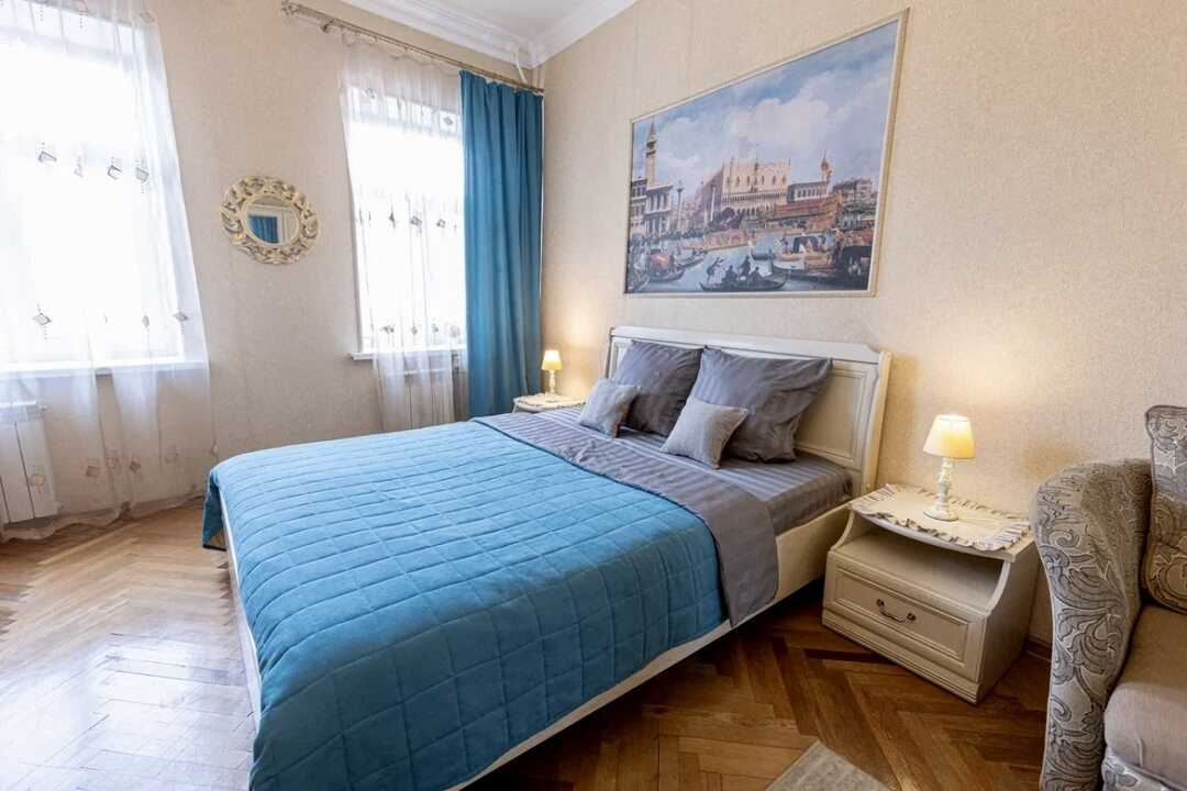 Санкт-Петербург: Квартира в центре Петербурга у Невы и Новой Голландии