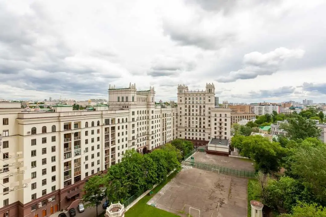 Москва: Стандартные апартаменты с двумя спальнями и балконом