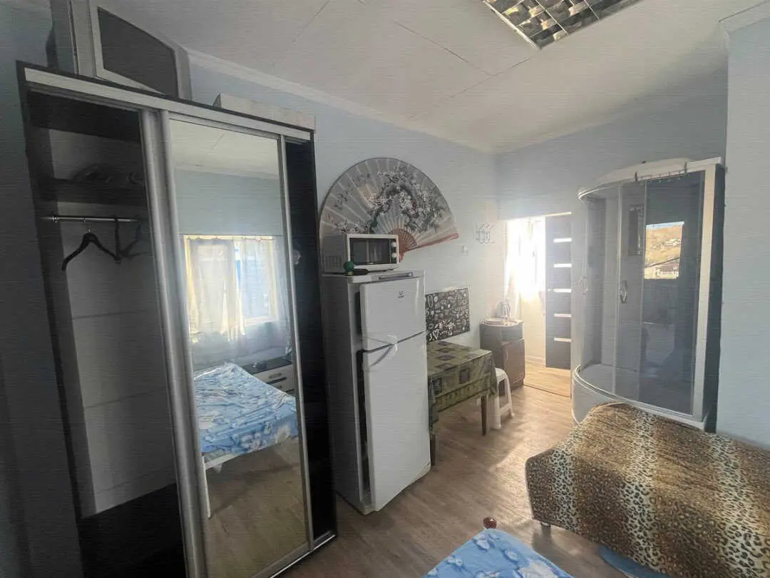 Орджоникидзе: Апартаменты в 2-этажном дом, 150 м²