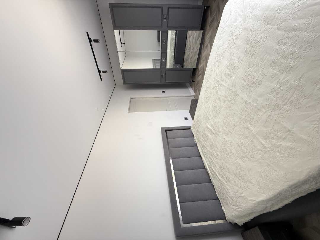 Верхняя Эшера: Amra Loft