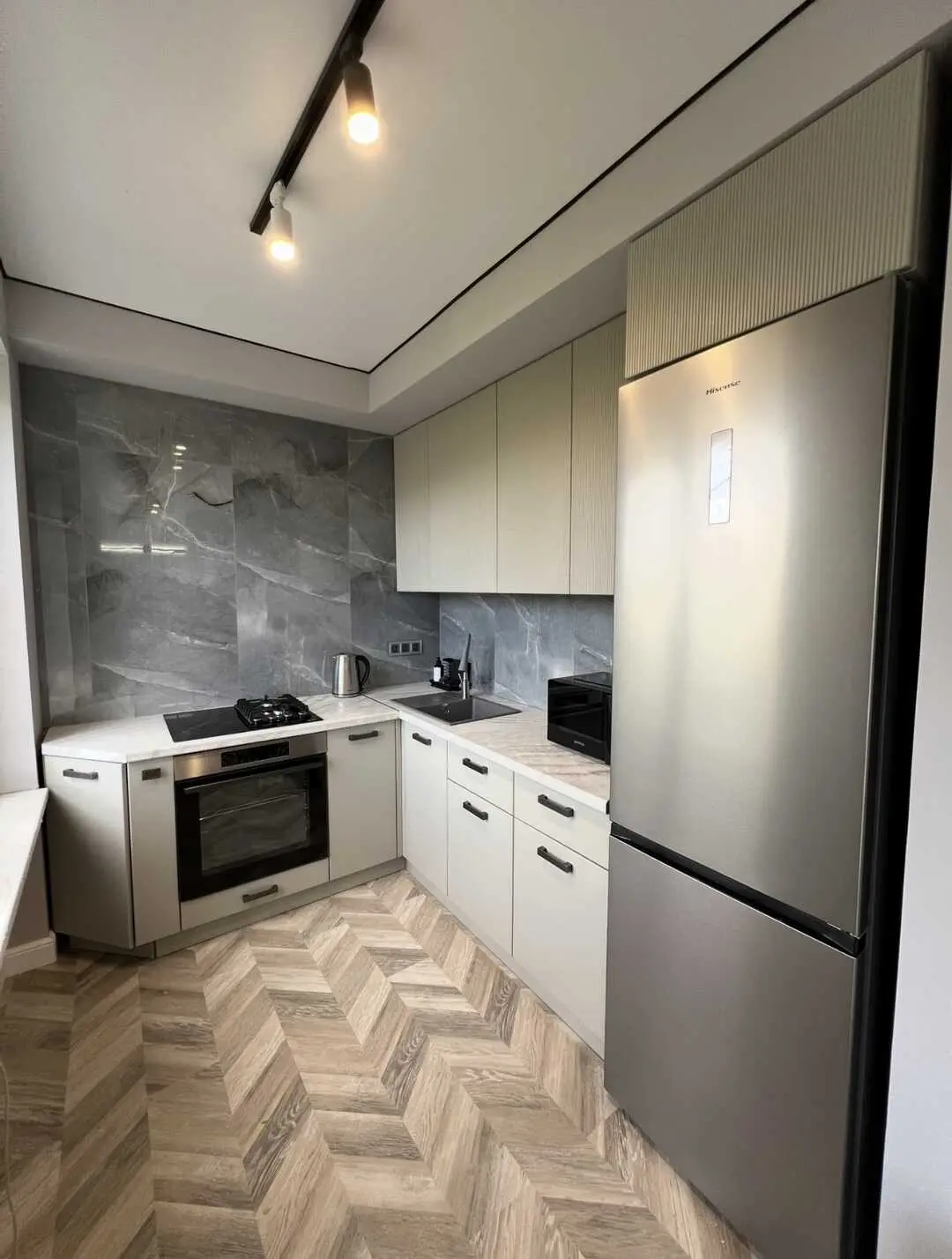 Верхняя Эшера: Amra Loft