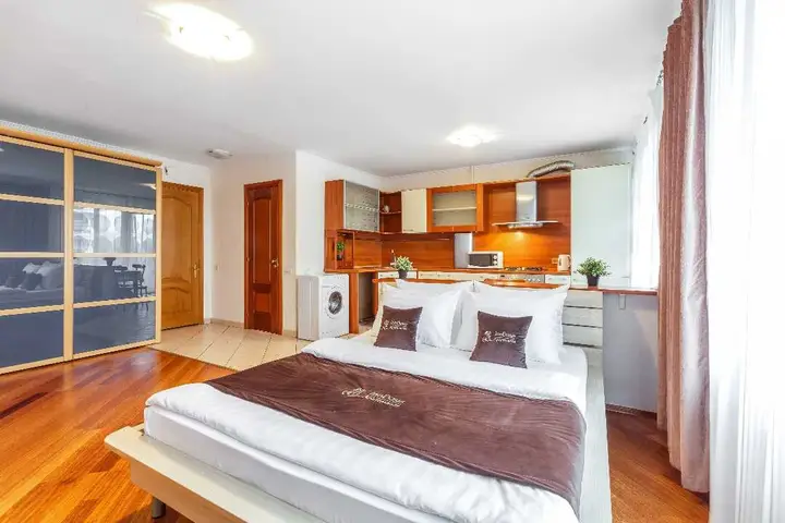 Москва: Inndays Apartments на Обручева 37