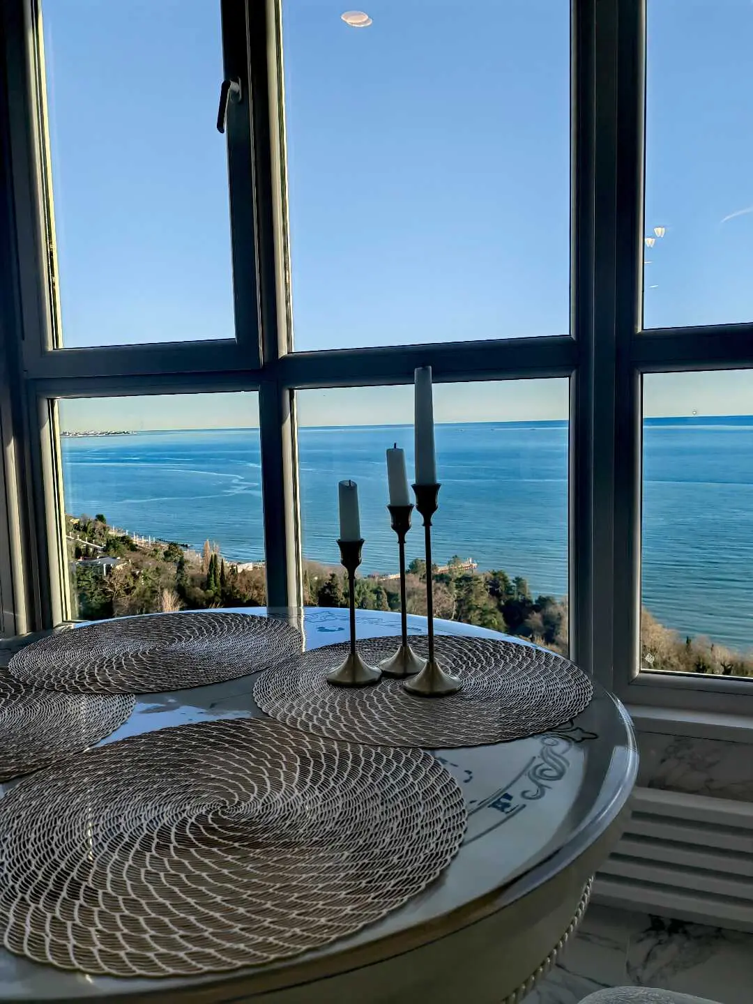 Сочи: Deluxe Apartment на Есауленко 45м2
