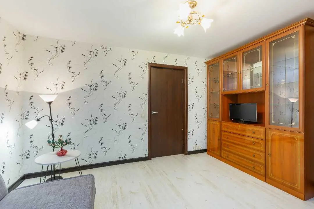 Москва: Inndays Apartments на Обручева 49
