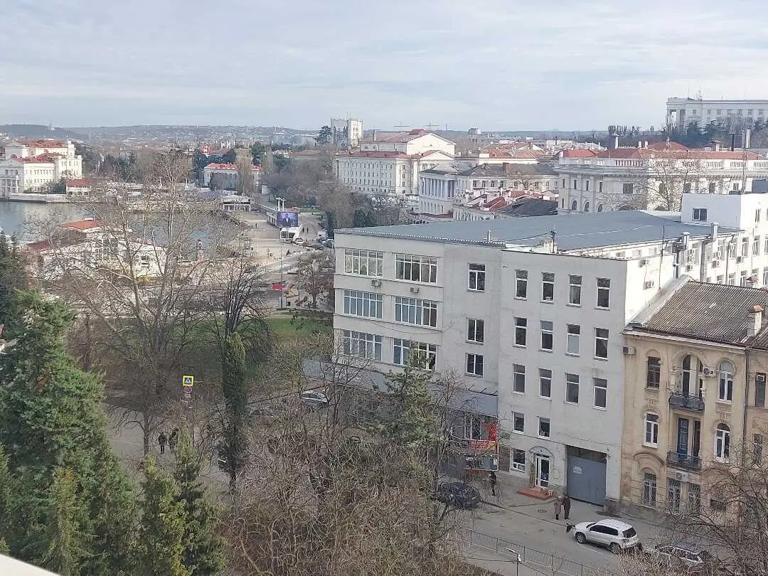 Севастополь: Светлая студия в Центре города.