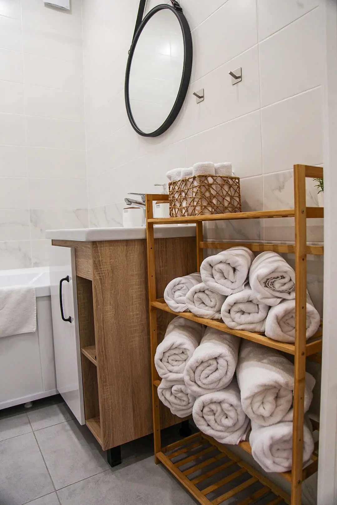 Волгоград: Volga Apartments на Санаторной 8а двухкомнатные
