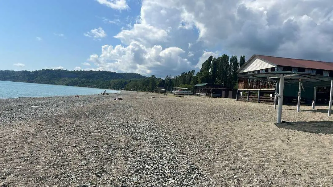 Гудаута: База отдыха Армат Village