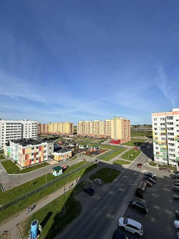 Великий Новгород: Кваpтиpa в новом микpoрaйoнe "Ивушки"