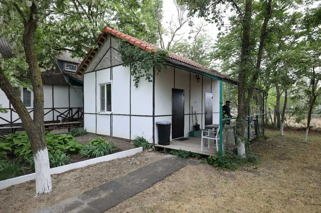 Павло-Очаковская коса: База отдыха ОАЗИС
