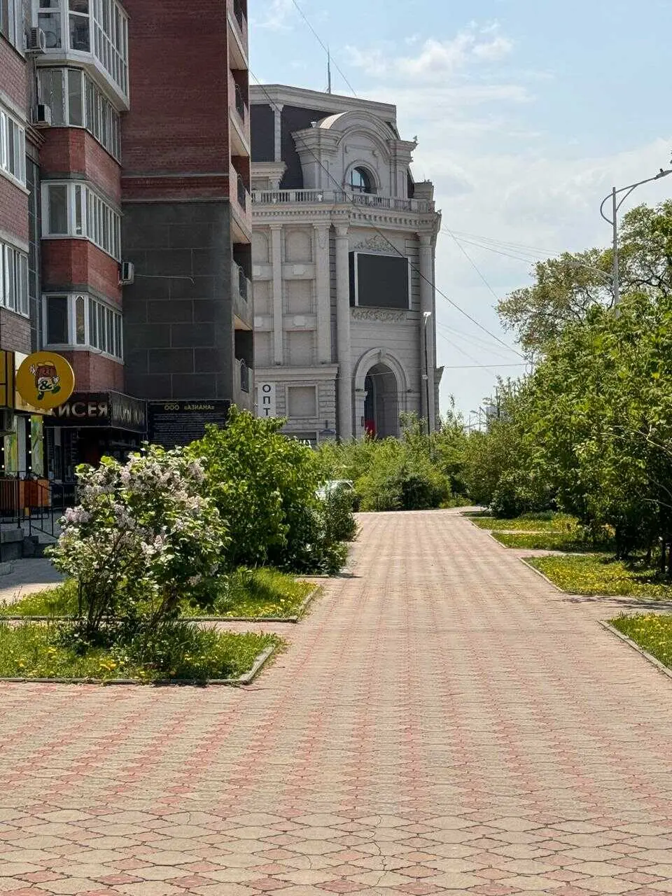 Благовещенск: Апартаменты на улице Октябрьская 197