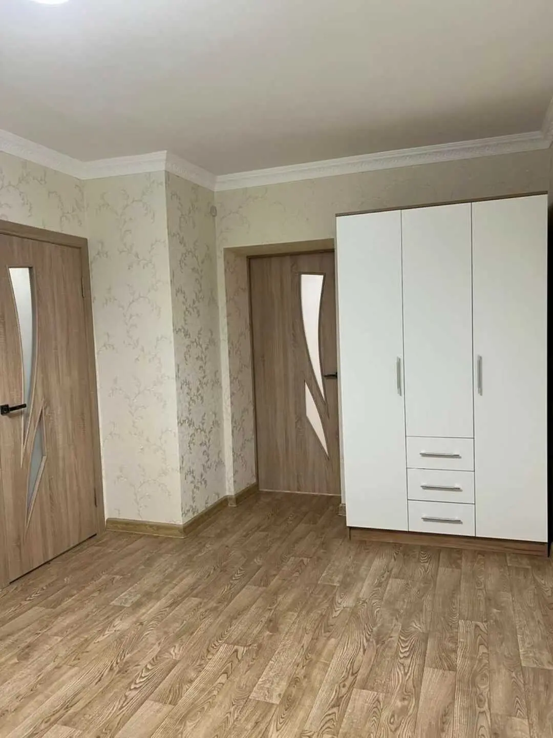 Крымск: Двухкомнaтнaя квартира на улице Ленина, 201