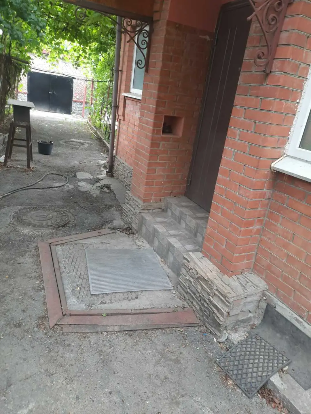 Новочеркасск: Часть дома на Маяковского 36