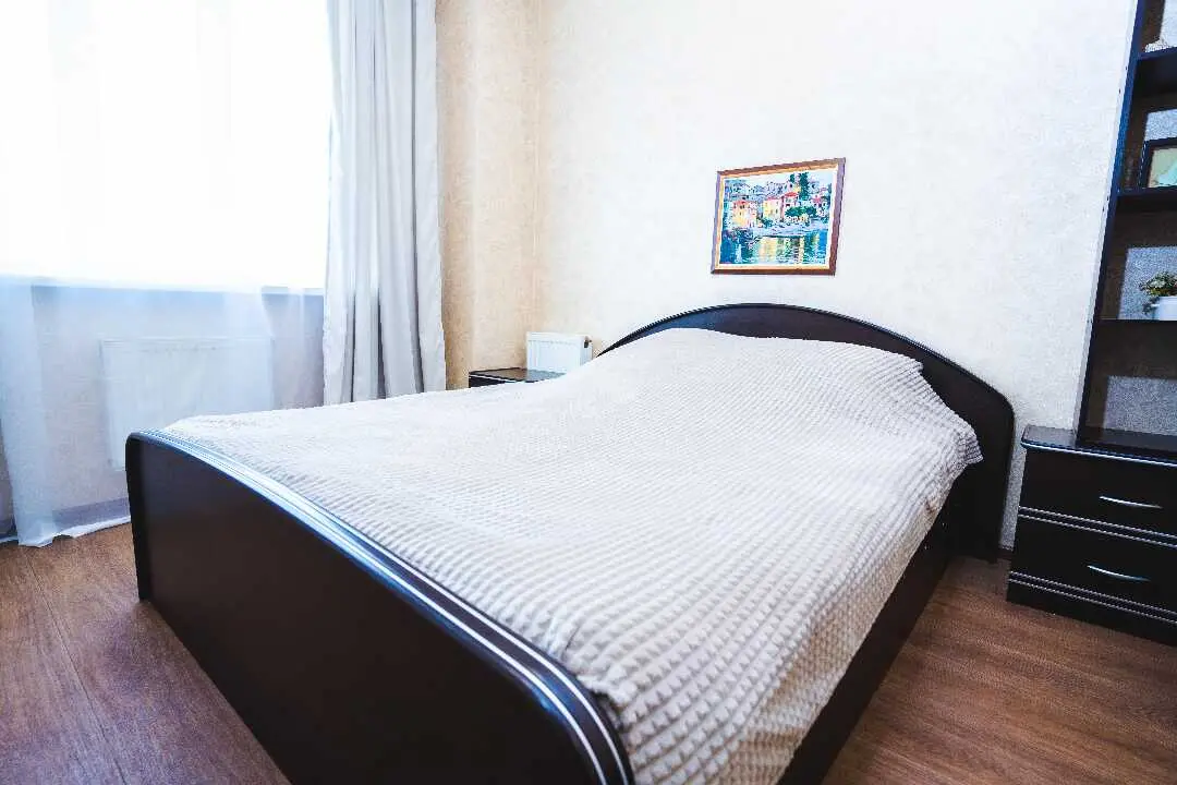Воронеж: Апартаменты "Atlant Apartments 83л"