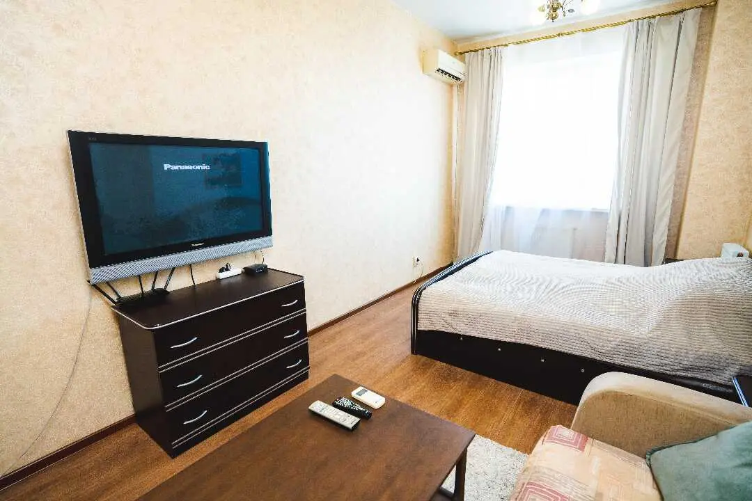 Воронеж: Апартаменты "Atlant Apartments 83л"