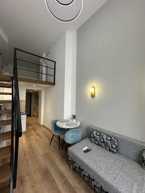 Двухуровневые апартаменты 32м недалеко от центра Aparts C58 — фото 1
