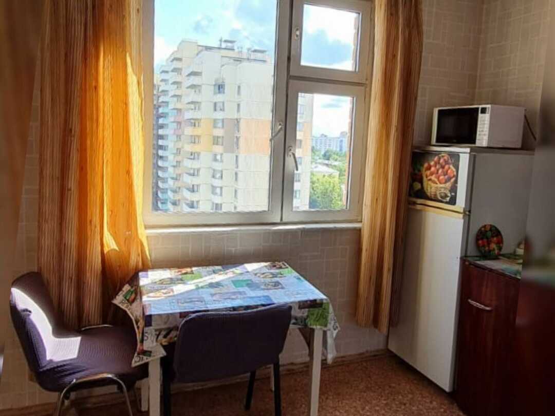 Москва: Квартира на Партизанской улице 24