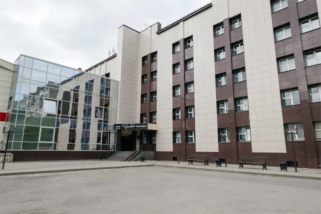 carousel image 4