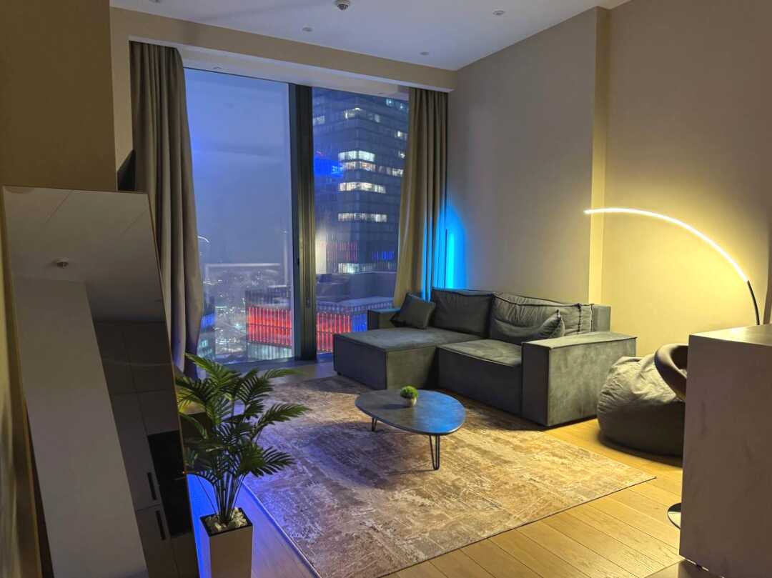 Москва: Sky City Moscow Роскошный апартамент с видом на башни на 61 этаже