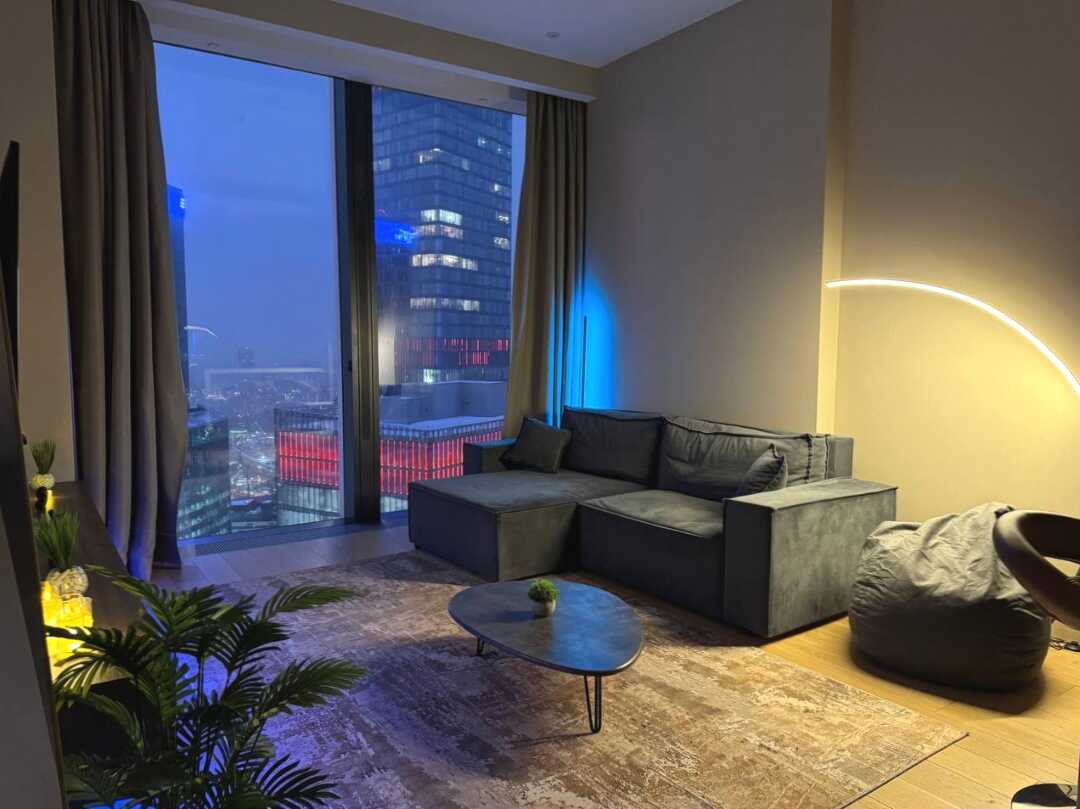 Москва: Sky City Moscow Роскошный апартамент с видом на башни на 61 этаже