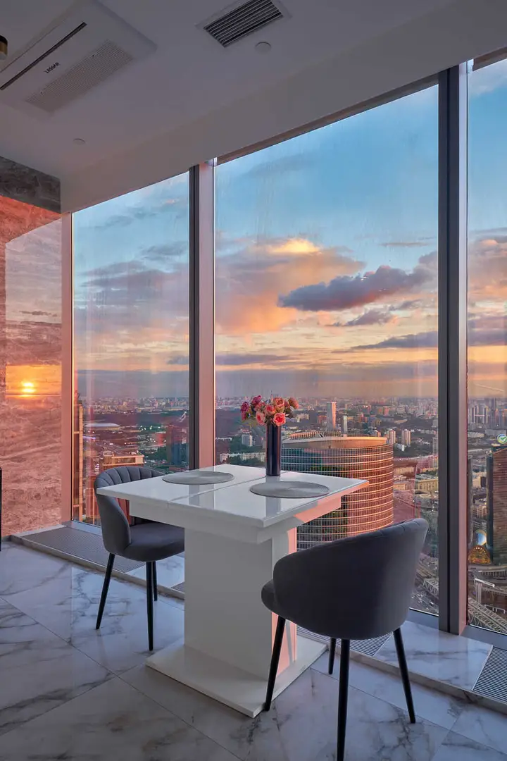 Москва: Апартаменты Sky City Moscow 80 этаж Вид на МГУ