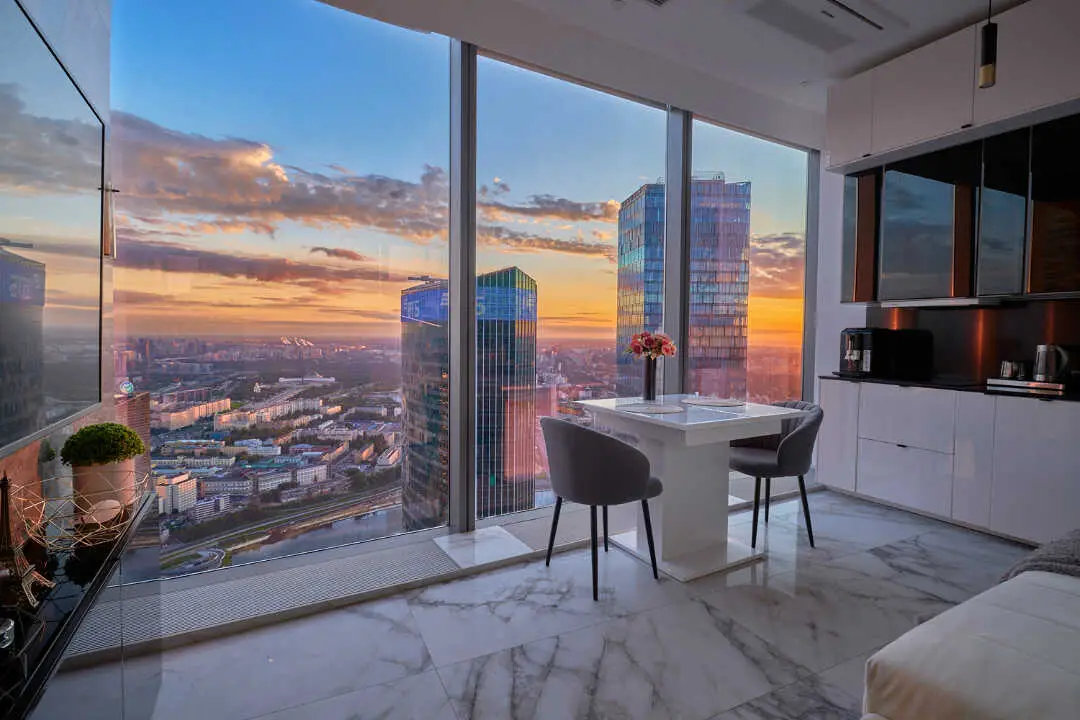 Москва: Апартаменты Sky City Moscow 80 этаж Вид на МГУ