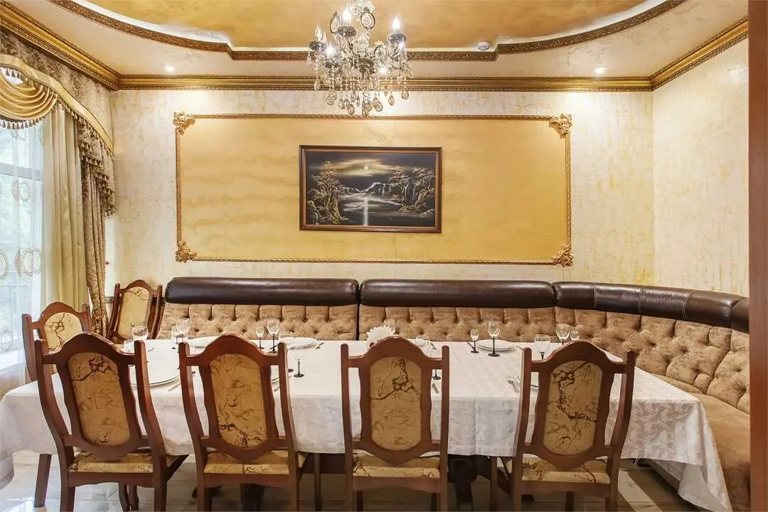Домбай: Кристалл