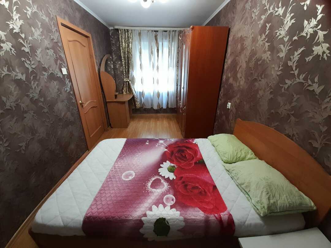 Мурманск: 2-комнатная квартира на Кирова с евроремонтом
