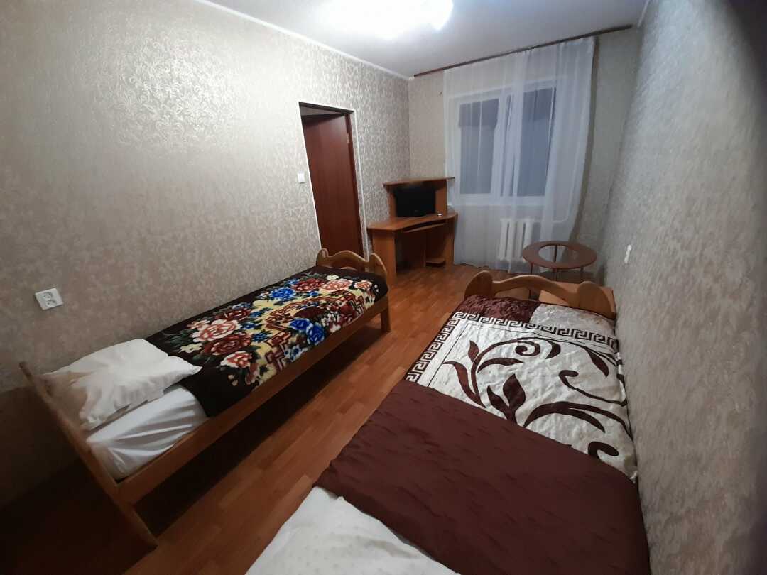 Мурманск: 2-комнатная квартира проспект Кирова, 22