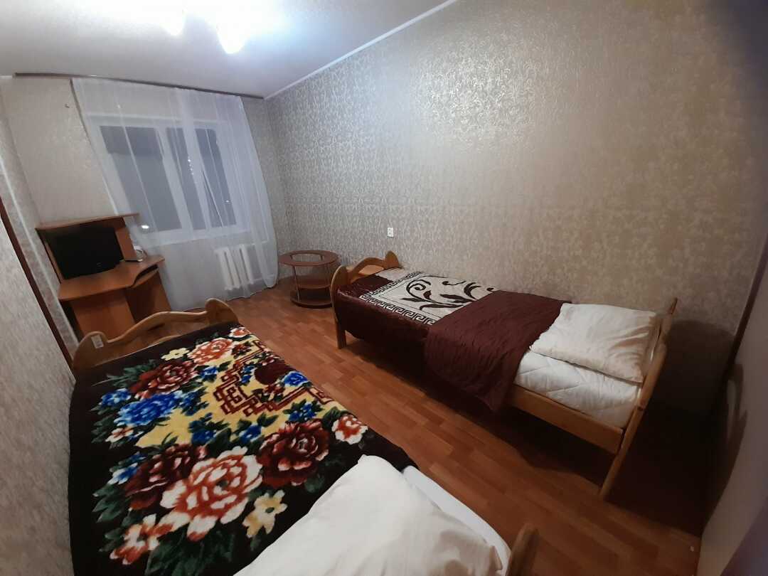 Мурманск: 2-комнатная квартира проспект Кирова, 22