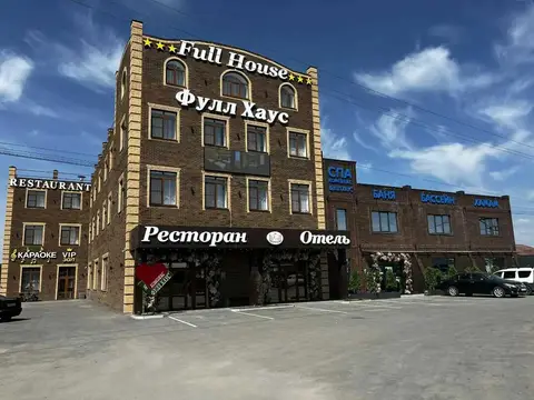 Отель " Фулл Хаус-Full House" — фото 1
