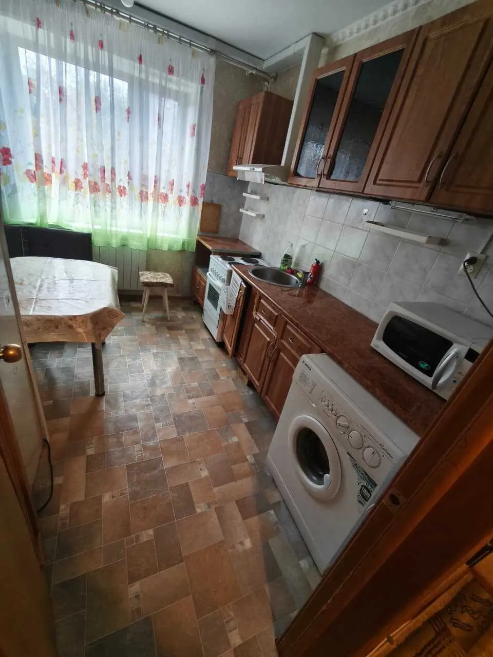 Когалым: Квартирка на Дружбы Народов