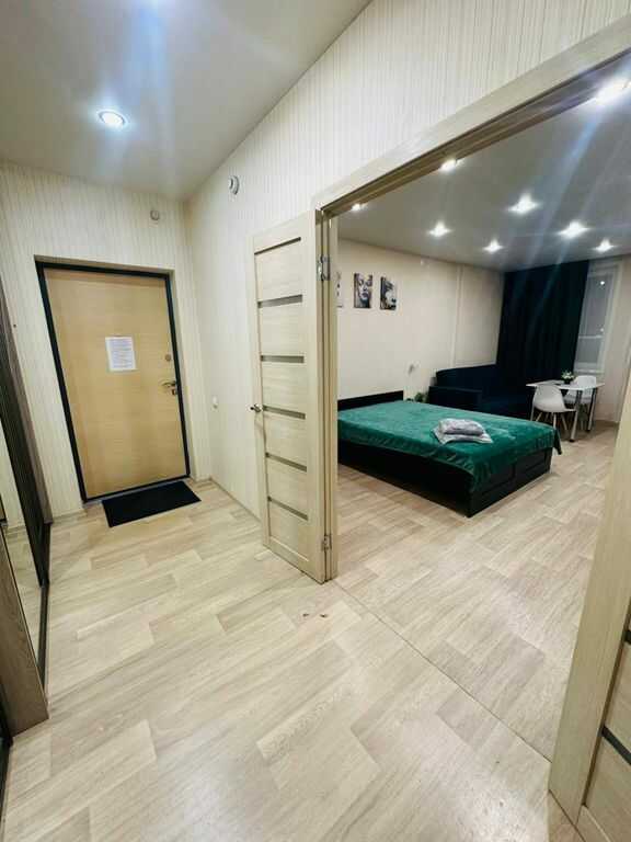 Красноярск: Апартаменты Саквояж на Петра Ломако, 14