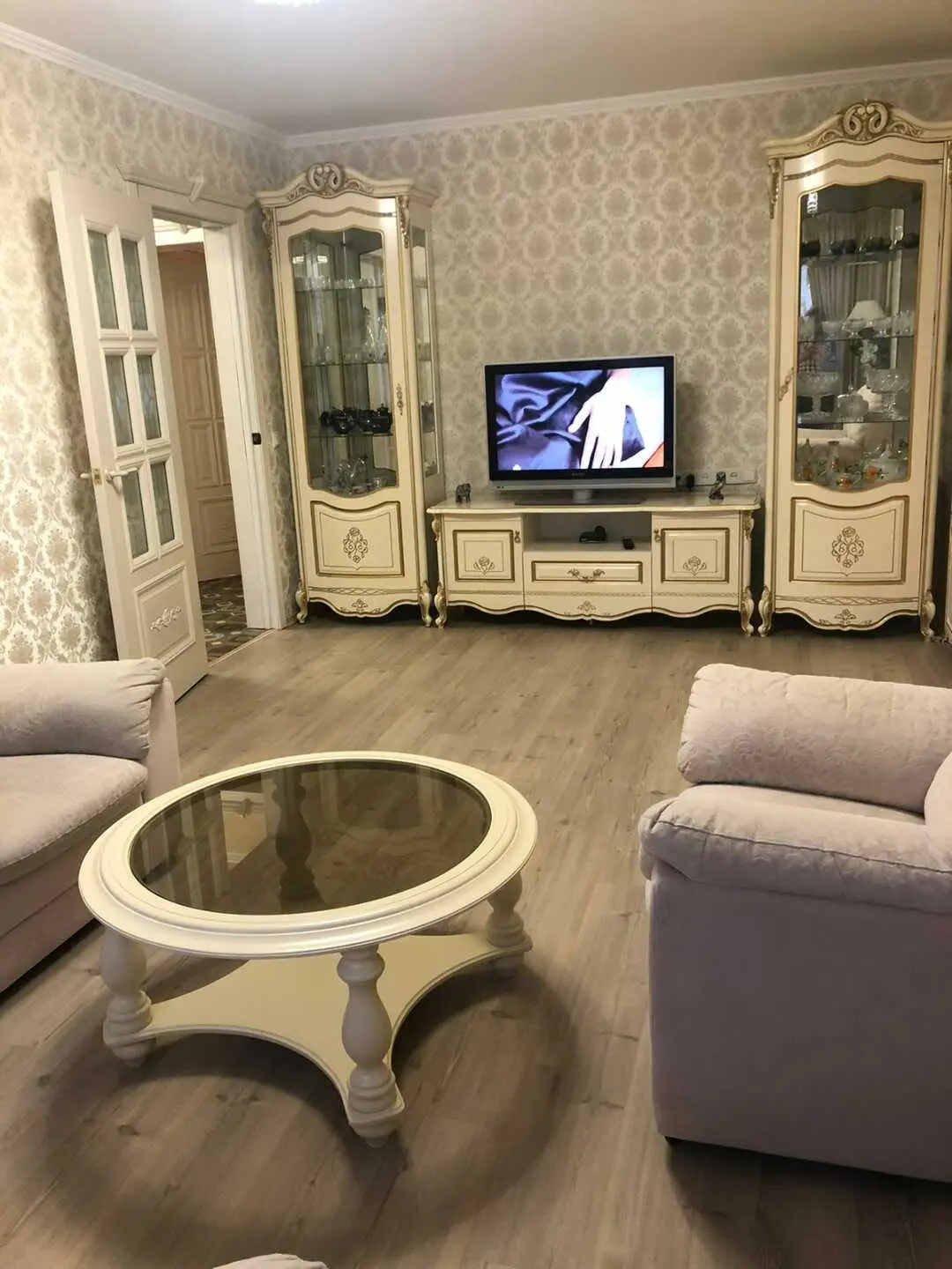 Кисловодск: Апартаменты на ул. Еськова, 1