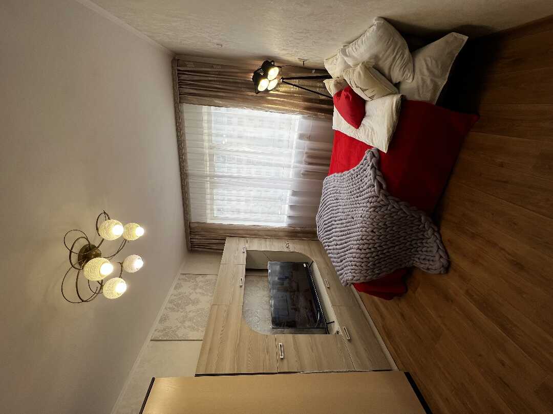 Владивосток: Студия с видом на Золотой мост на ул. Надибаидзе, 28