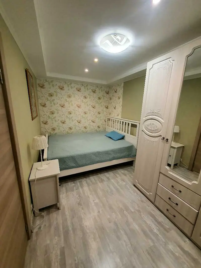Уфа: Трёшка в центре Уфы на проспекте Октября, 15