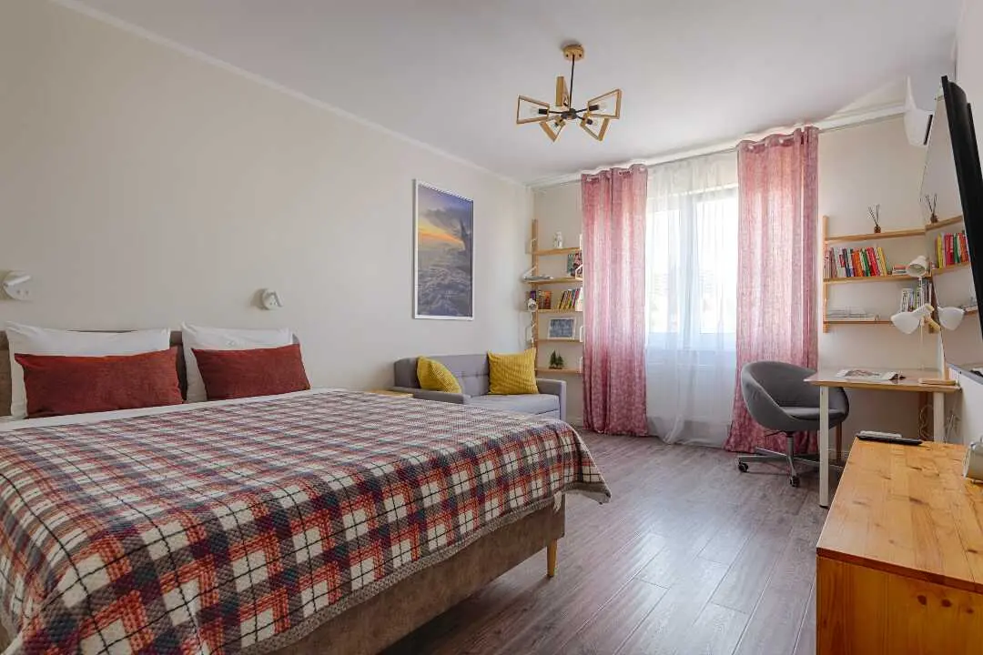 Минск: Апартаменты "AtHome Apartments" на ул. Аэродромная, д.40