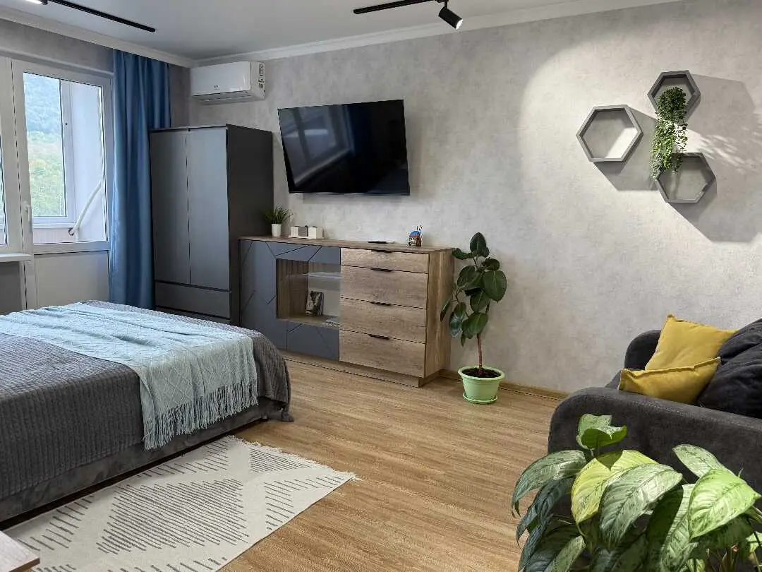 Пятигорск: Квартира на пр. Калинина 2к2