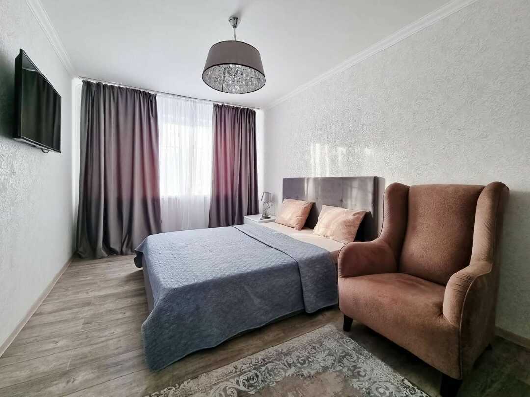 Южно-Сахалинск: Апартаменты на Мира,151А